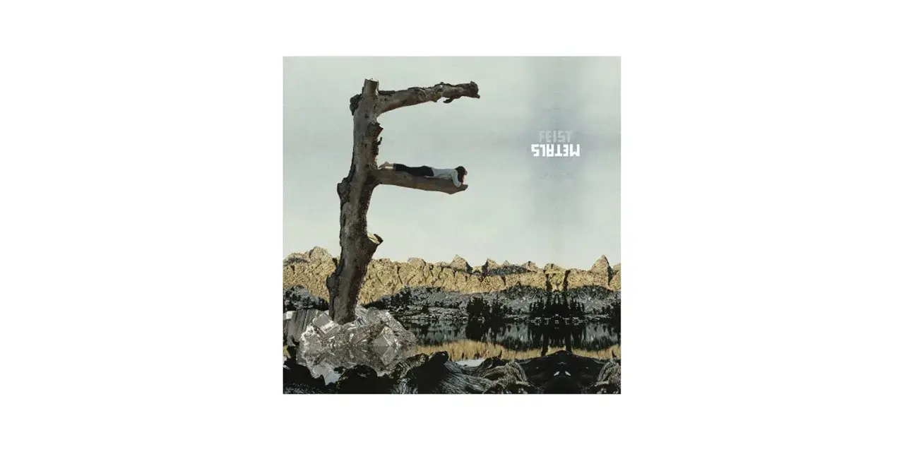 Pochette de l'album "Metals" de Feist, avec une femme allongée sur une branche en forme de F.