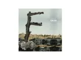 Pochette de l'album "Metals" de Feist, avec une femme allongée sur une branche en forme de F.