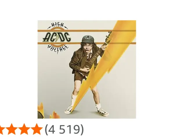 Couverture du premier album d'ACDC, "High Voltage", avec un jeune homme jouant de la guitare sous un éclair jaune.