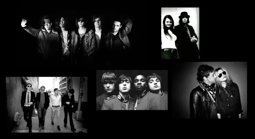 Un groupe rock français des années 2000, capturé dans des poses stylées, entre ombres et lumières.